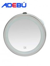 Refleja tu belleza con claridad absoluta. Este espejo metálico con luz y aumento X5 y ventosa, un aliado impecable.