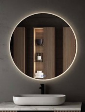 Espejo con luz LED para baño RENHU, diseño moderno y elegante, iluminación ideal para maquillaje y aseo.