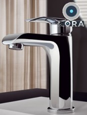 Monomando lavabo KOBA cromo, diseño elegante y duradero, ideal para baños modernos que buscan calidad y estilo sofisticado.